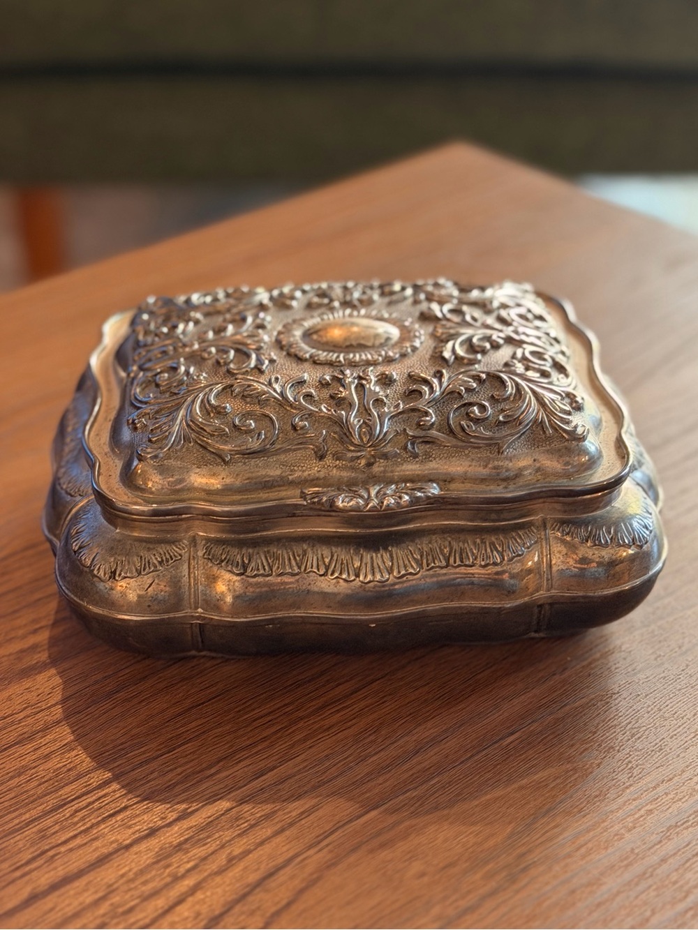 VTG Silver Plated Repousse Jewelry Trinket Box Red Velvet Lined Scroll Design